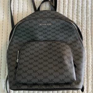 Used only one time still looks brand new!